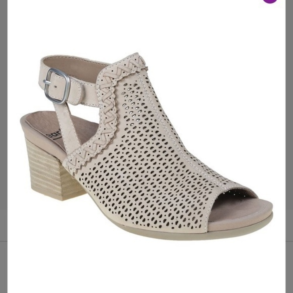 NIB-Earth Syria Laser-Cut Suede Comfort Sandals